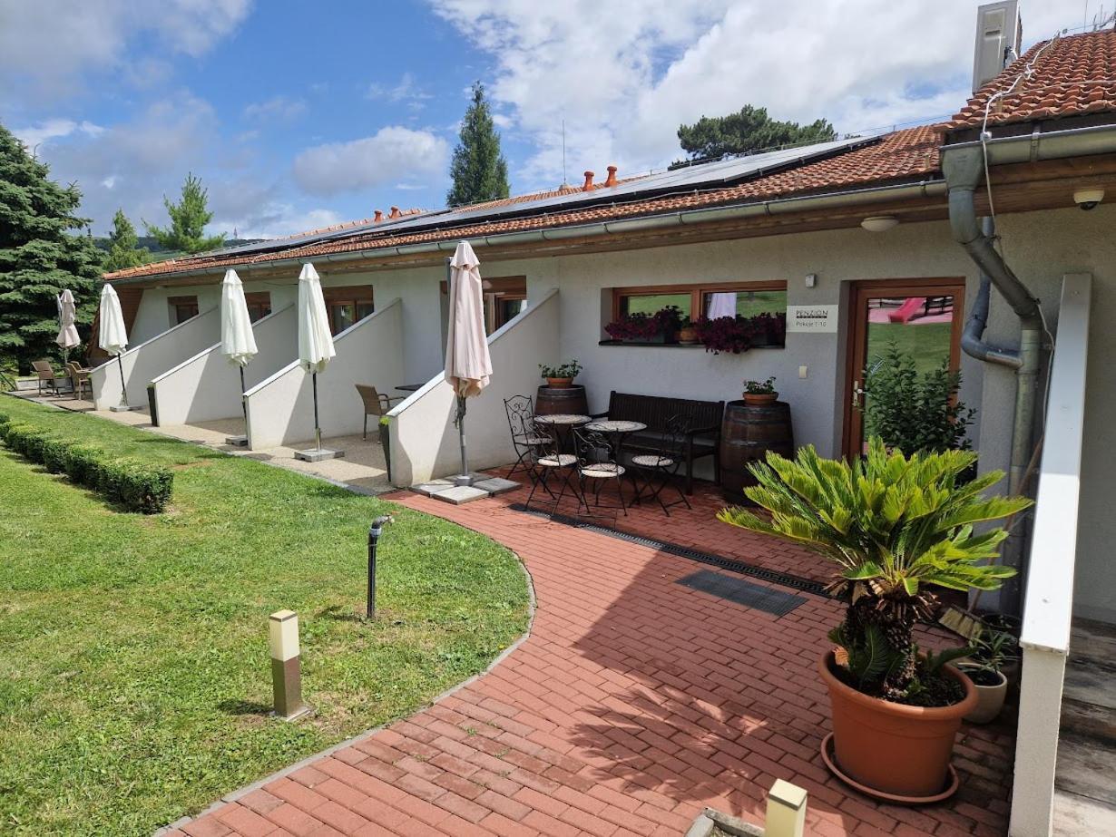 Penzion Proneco Klentnice Exterior foto